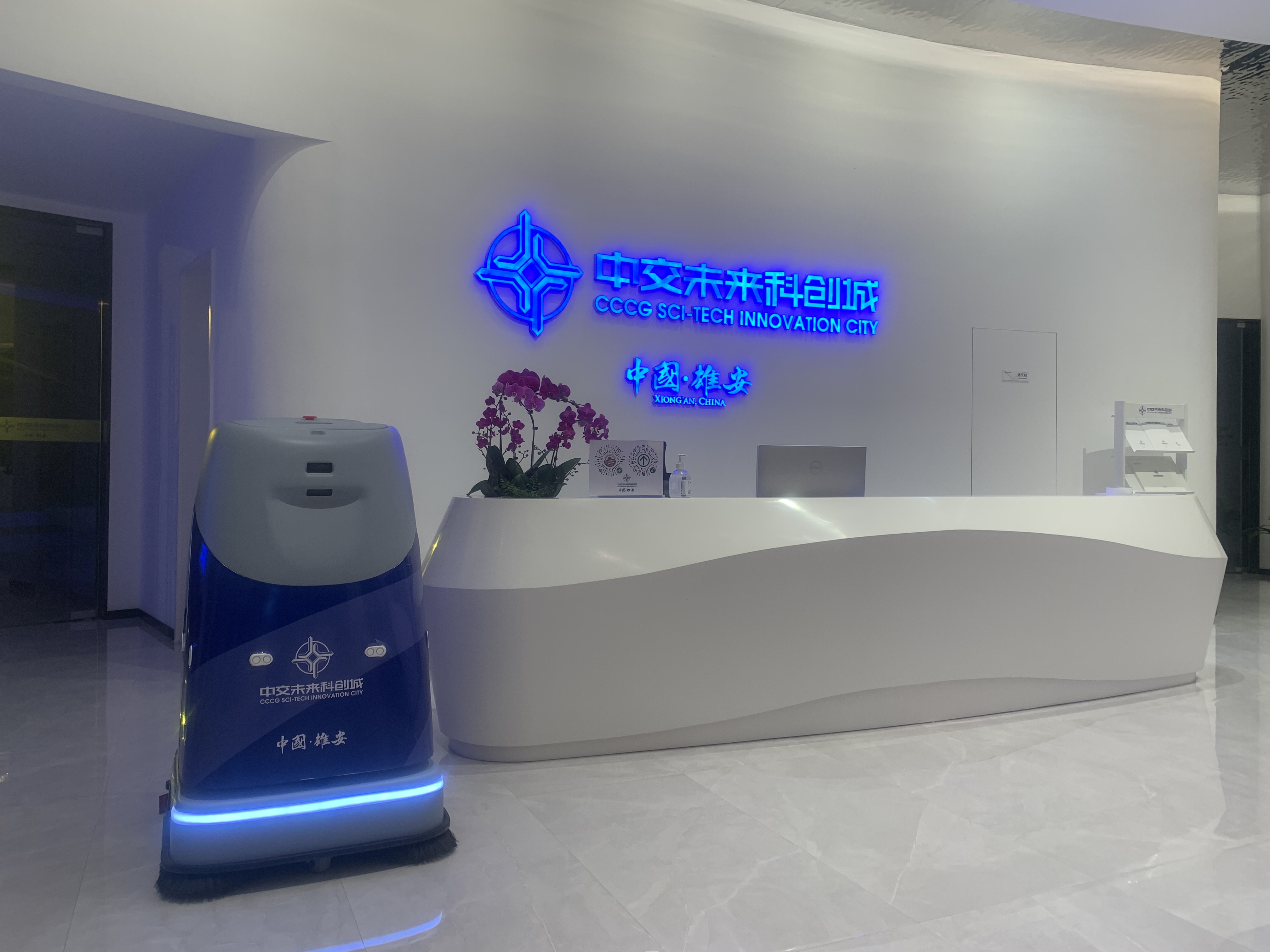 VIGGO Industrial Robot Vacuum